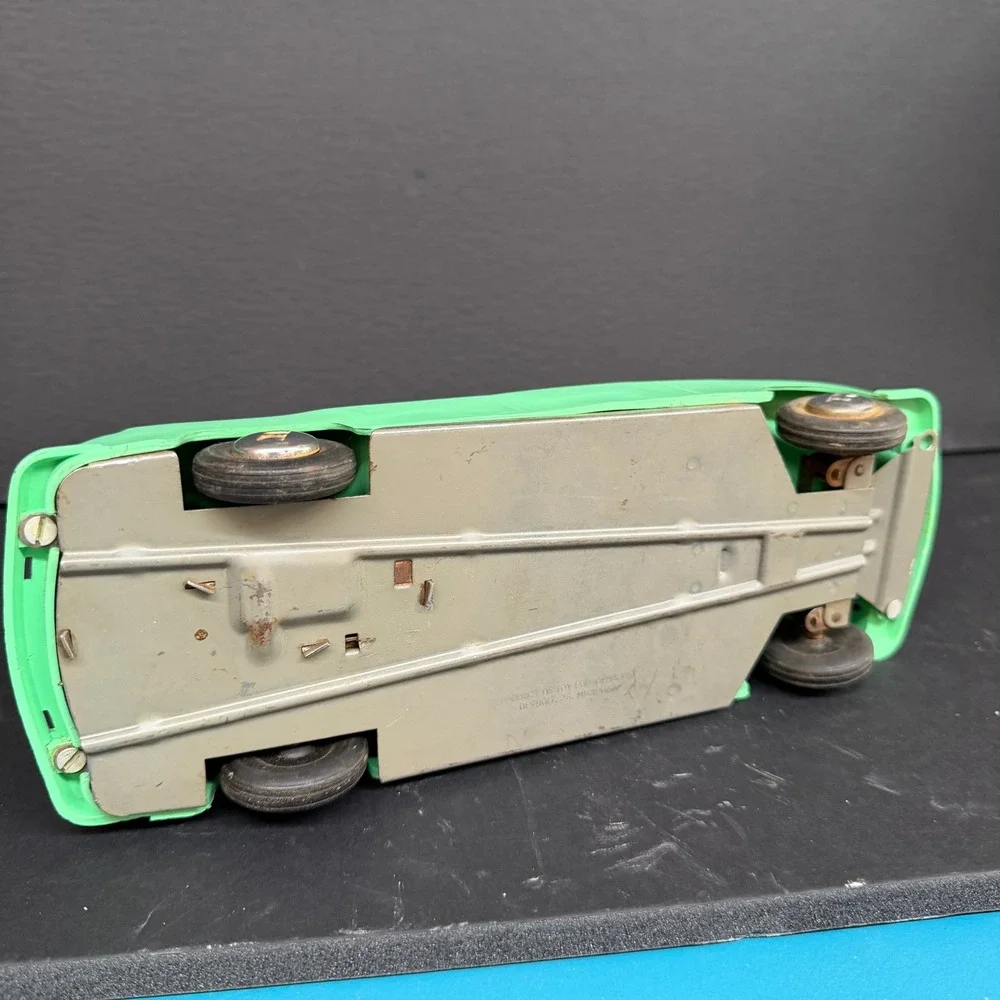 Vintage Toy Founders Kaiser Convertible Toy Car 1950s Green Plastic Metal Base